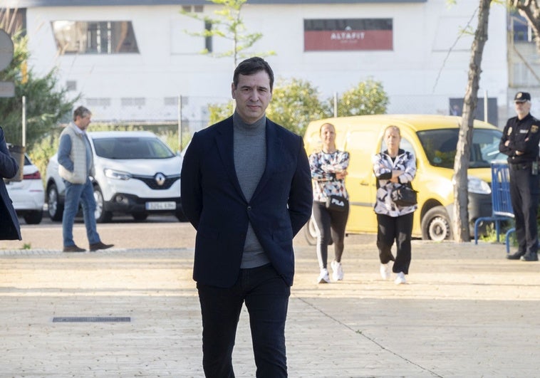 Las acusaciones populares piden tres años de cárcel para el hermano de Pedro Sánchez